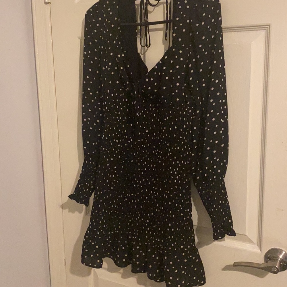 Forever 21 dress 🤍